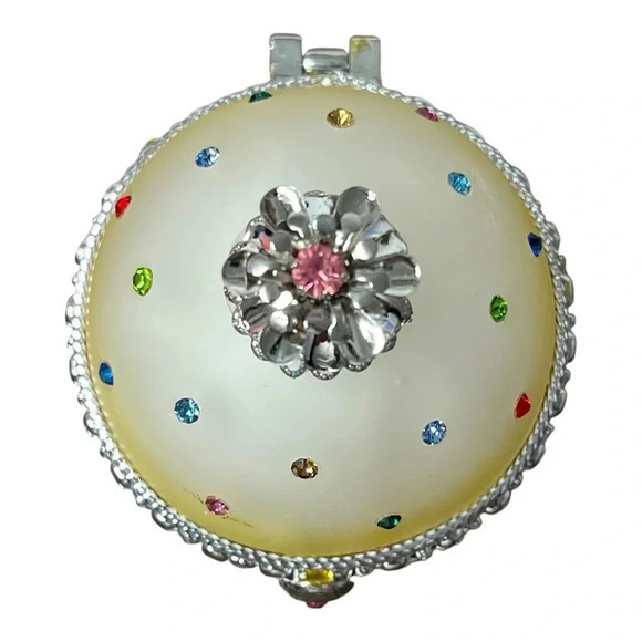 Decorative Frosted White Glass Egg Keepsake Jewelry Gift Box Embellished Silver - Picture 5 of 7